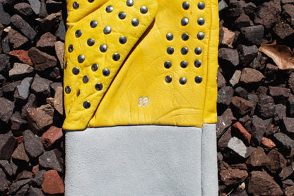 ‘Cobra’-proof snake handling gloves